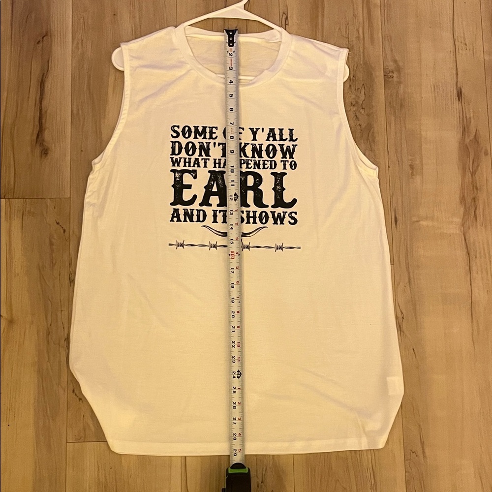 White Graphic Sleeveless Shirt - Picture 6 of 8